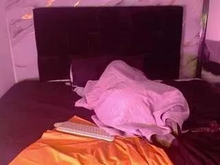 dayis-debella from CamSoda is Freechat