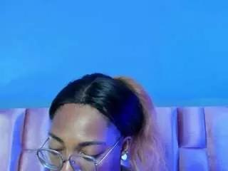 diiamondrose from CamSoda is Freechat