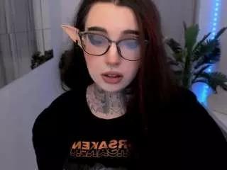 dixipixi from CamSoda