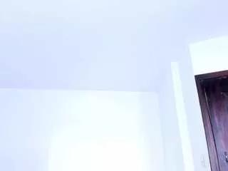 dulcee11 from CamSoda is Freechat