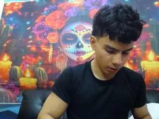 eddiebakers from CamSoda