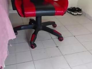 edwardtrans17 from CamSoda is Freechat