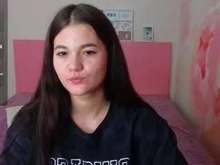 elinamils from CamSoda is Freechat