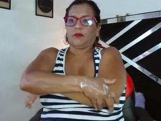 elizabeth-mature from CamSoda is Freechat