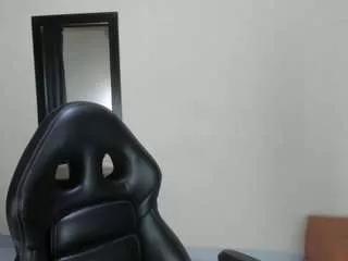 emiliwilliams from CamSoda is Freechat