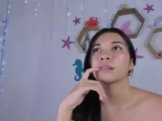 Photos of emily-parrker from CamSoda is Freechat