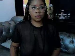 emilyy-williamss from CamSoda is Freechat