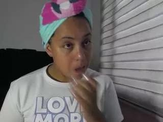 eva-candyy from CamSoda is Freechat