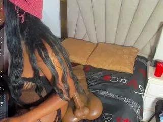 evelonga707 from CamSoda