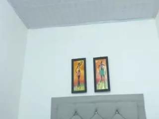 evelynquee from CamSoda is Freechat