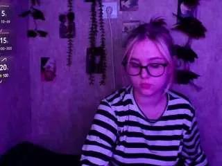 helen-drums from CamSoda