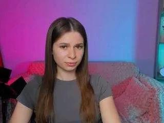 helly-kiss from CamSoda is Freechat
