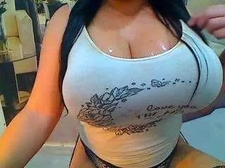 hillarysofia from CamSoda