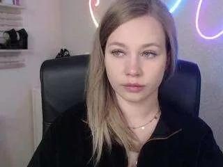 holly95love from CamSoda is Freechat