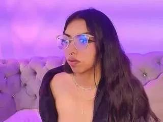 hottiepink02 from CamSoda