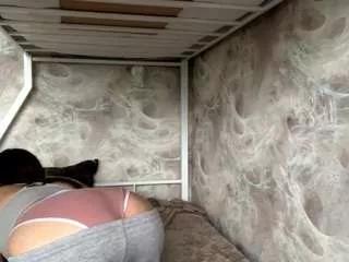 i-love-your-car from CamSoda is Freechat
