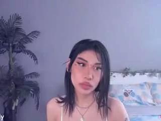 jinnygold from CamSoda