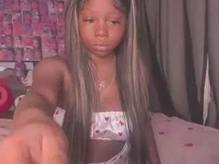 Photos of karliekayozz from CamSoda is Freechat