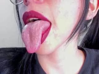 katty-mouth from CamSoda