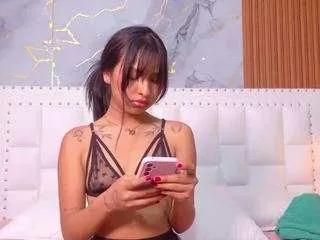 kinky-camila from CamSoda