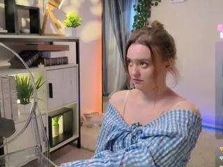 lelaryan from CamSoda