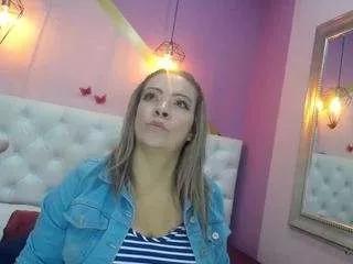lilaa-x from CamSoda