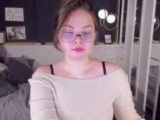 lilacmuse from CamSoda