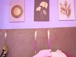lilycrystal from CamSoda is Freechat