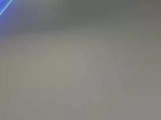 linaa-rosse from CamSoda is Freechat