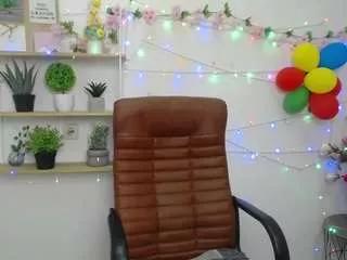 lolahikls from CamSoda