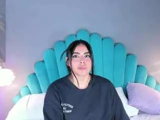 lovelyeyess from CamSoda is Freechat