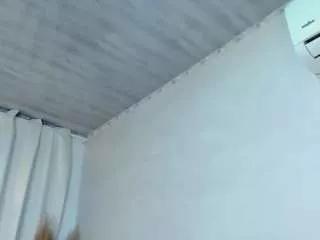 lucylovelyy1 from CamSoda is Freechat
