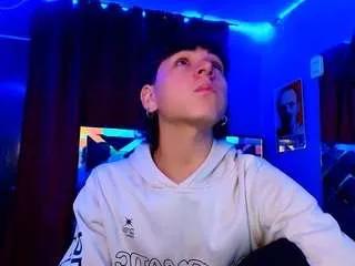 Luke-howland webcams show profile image 