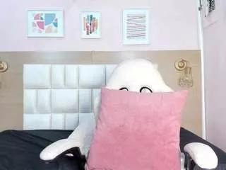 luna-hills from CamSoda is Freechat