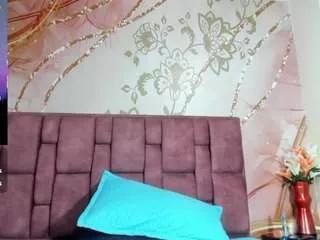 luna-maisonn from CamSoda is Freechat