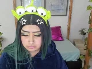 Lussyevans webcams show profile image 