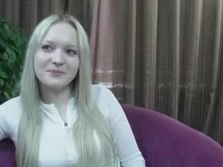 Photos of lynettefountain from CamSoda is Freechat