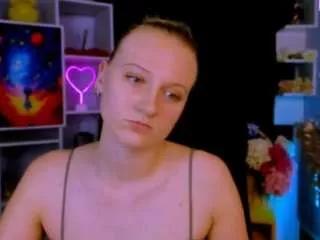 madam-ulis from CamSoda