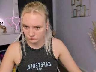 madam-ulis from CamSoda