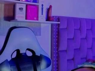 maddys-tone from CamSoda