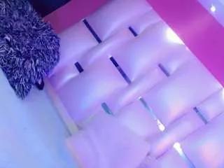 manuela-kingsley from CamSoda is Freechat