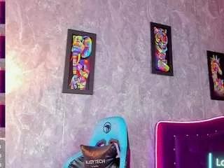 mara-friend from CamSoda is Freechat