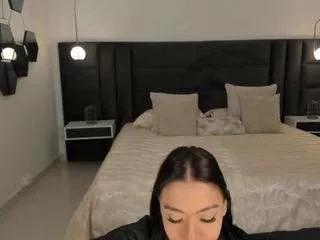 mararicci from CamSoda