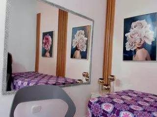 Mary-white webcams show profile image 