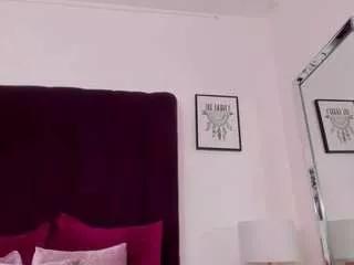 mayewells from CamSoda is Freechat