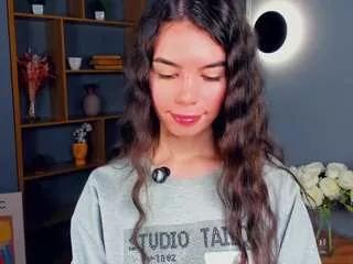 merciacatlow from CamSoda is Freechat