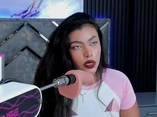 miasiins from CamSoda is Freechat