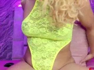 Photos of miavelveett from CamSoda is Freechat