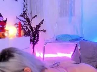 miiabaaker from CamSoda