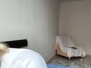 milliimolly from CamSoda